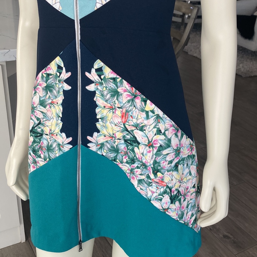 Super cute, summer dress. - Picture 3 of 16